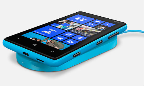 Lumia-820-Wireless-Charging