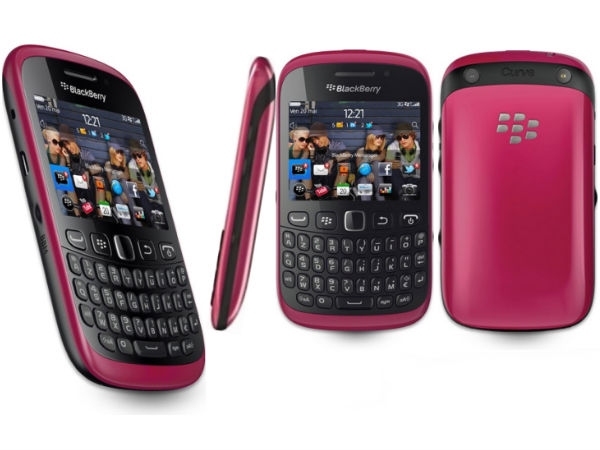 ब्लैकबेरी 9320 पिंक स्मार्टफोन (Blackberry 9320 Pink)