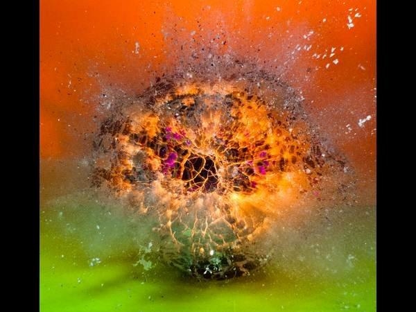 हाईस्पीड कैमरे से ली गई फोटोग्राफ