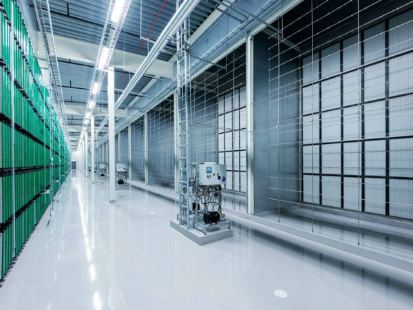Inside Facebook’s Data Center