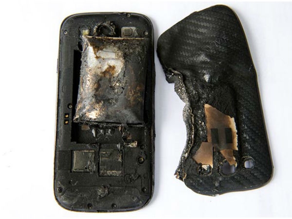 Samsung Galaxy S III explodes