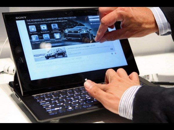 Sony Slider Hybrid PC tablet