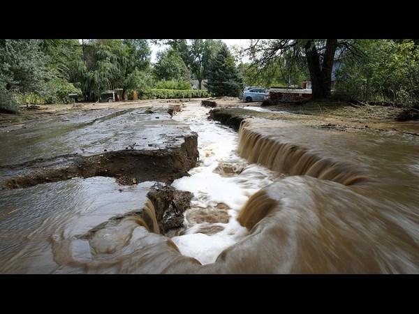कोलरेडो में आई बाढ की कुछ तस्वीरें
