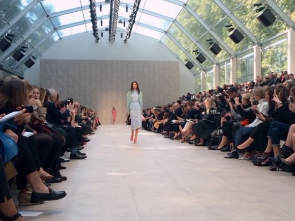 Burberry fashion show shot entirely with iPhone 5s