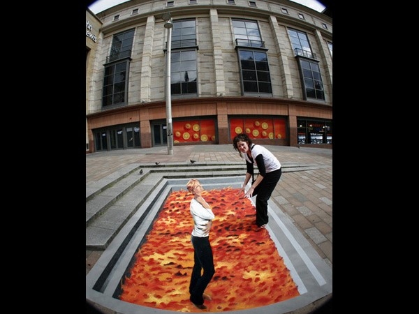 Mind blowing 3D street art  