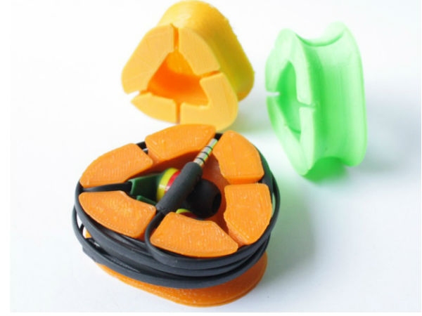 Earbud holder
