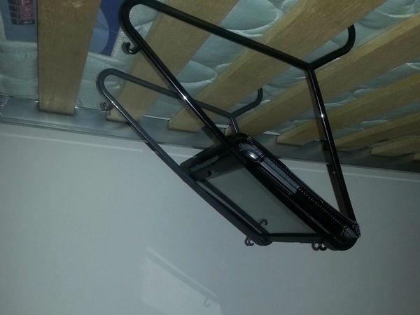 Hanger stand