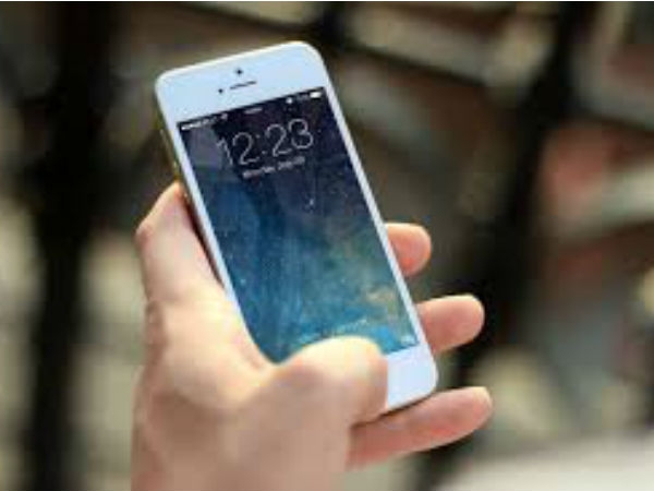 100,000 mobile phones