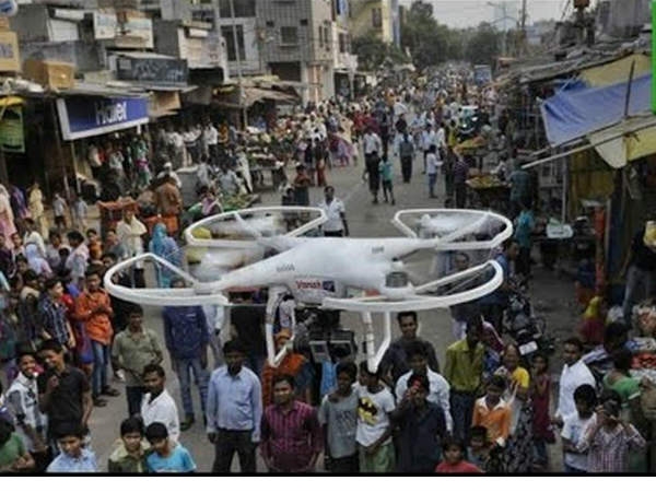 अब लखनऊ की भीड़ को ड्रोन करेंगे नियंत्रित अब लखनऊ की भीड़ को ड्रोन करेंगे नियंत्रित