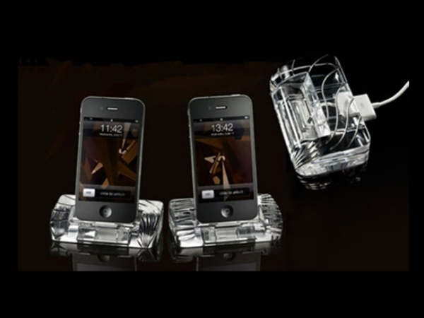 iPhone 4 Crystal Docking Station