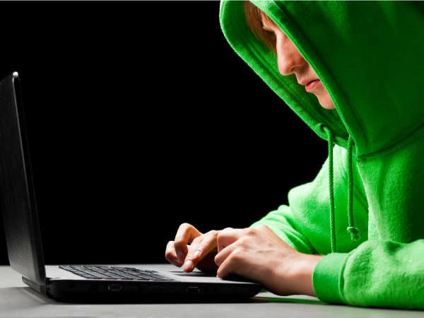 साइबर क्राइम का मतलब है क्रेडिट कार्ड फ्रॉड