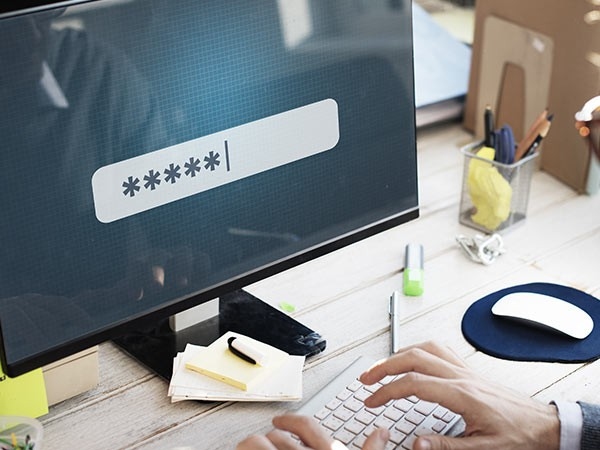क्या आपको अपना पासवर्ड बदलना चाहिए?