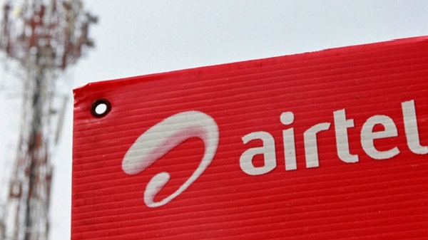 Airtel यूजर्स अब फ्लाइट में भी ले सकेंगे इंटरनेट का मजा Airtel यूजर्स अब फ्लाइट में भी ले सकेंगे इंटरनेट का मजा