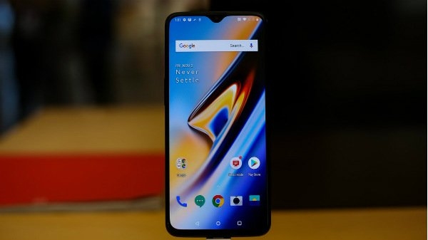 OnePlus 6T की स्पेसिफिकेशन