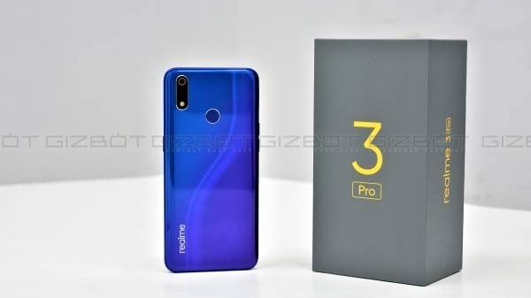 Realme 3 Pro हाइलाइट्स