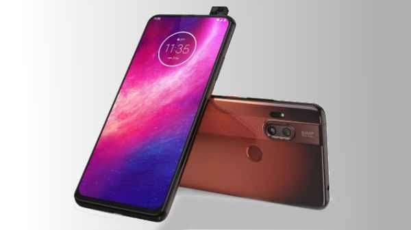 Motorola One Hyper हुआ लॉन्च, 64 MP बैक और 32 MP पॉप-अप फ्रंट कैमरा से लैस Motorola One Hyper हुआ लॉन्च, 64 MP बैक और 32 MP पॉप-अप फ्रंट कैमरा से लैस