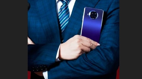 Redmi Note 9 Pro 5G का स्पेशल होगा रिटेल बॉक्स, सामने आई तस्वीरें Redmi Note 9 Pro 5G का स्पेशल होगा रिटेल बॉक्स, सामने आई तस्वीरें