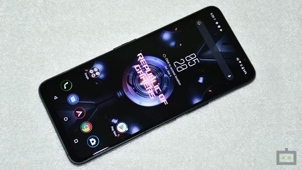 Asus ROG 5 Phone के तीन वेरिएंट हुए लॉन्च, जानिए कीमत और गेमिंग के खास फीचर्स Asus ROG 5 Phone के तीन वेरिएंट हुए लॉन्च, जानिए कीमत और गेमिंग के खास फीचर्स