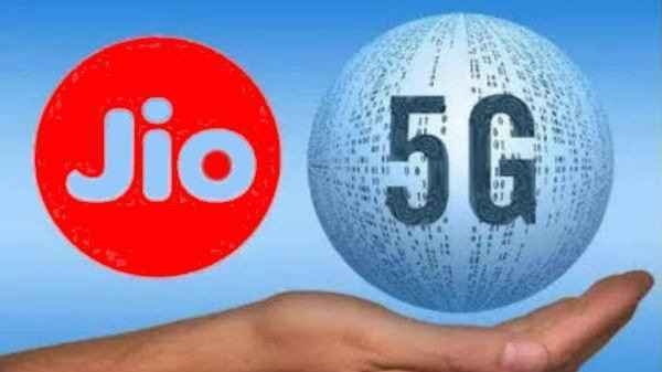 Reliance AGM 2021: इस बार लॉन्च होगा सबसे सस्ता 5G जियो फोन और JioBook लैपटॉप Reliance AGM 2021: इस बार लॉन्च होगा सबसे सस्ता 5G जियो फोन और JioBook लैपटॉप