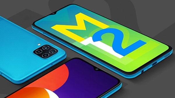 Samsung Galaxy M12 की पहली बिक्री आज, 6000 mAh बैटरी वाले बजट फोन पर मिलेगा तगड़ा कैशबैक Samsung Galaxy M12 की पहली बिक्री आज, 6000 mAh बैटरी वाले बजट फोन पर मिलेगा तगड़ा कैशबैक