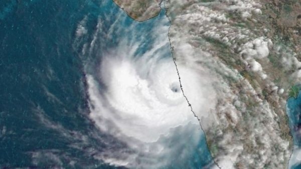 Cyclone Tauktae को ऑनलाइन मोबाइल पर ट्रैक कैसे करें? Cyclone Tauktae को ऑनलाइन मोबाइल पर ट्रैक कैसे करें?