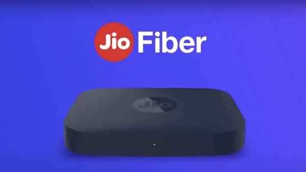 Reliance Jio Fiber: रिलायंस जियो फाइबर ने लॉन्च किए नए धांसू पोस्टपेड प्लान Reliance Jio Fiber: रिलायंस जियो फाइबर ने लॉन्च किए नए धांसू पोस्टपेड प्लान