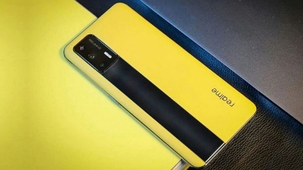 भारत में इस दिन लॉन्च होगा Realme GT 5G, मिलता है 64MP का कैमरा और 4,500mAh की बैटरी भारत में इस दिन लॉन्च होगा Realme GT 5G, मिलता है 64MP का कैमरा और 4,500mAh की बैटरी