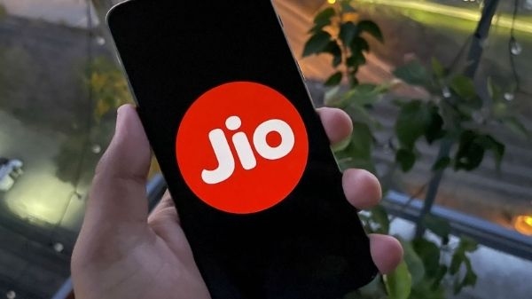 Jio के इस प्लान में मिल रहा है 6 रुपए में 1GB हाई स्पीड डेटा, ऐसे करें एक्टिवेट Jio के इस प्लान में मिल रहा है 6 रुपए में 1GB हाई स्पीड डेटा, ऐसे करें एक्टिवेट