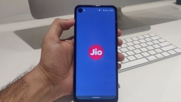 Jio दे रहा है इन प्रीपेड प्लान्स पर Buy 1 Get 1 Free का शानदार ऑफर Jio दे रहा है इन प्रीपेड प्लान्स पर Buy 1 Get 1 Free का शानदार ऑफर