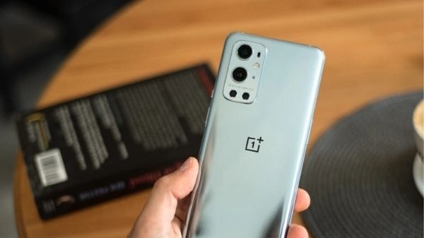 अक्टूबर में लॉन्च हो सकता है OnePlus 9RT, जानें क्या मिलेंगे फीचर्स और कितनी होगी कीमत अक्टूबर में लॉन्च हो सकता है OnePlus 9RT, जानें क्या मिलेंगे फीचर्स और कितनी होगी कीमत