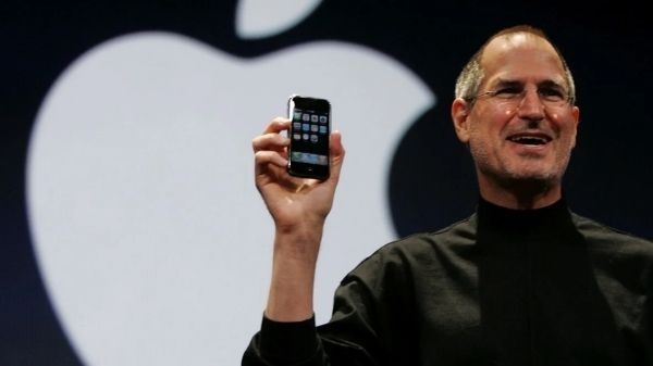 15 साल पहले स्टीव जॉब्स ने लॉन्च किया था पहला iPhone, जानें कुछ अनसुने तथ्य 15 साल पहले स्टीव जॉब्स ने लॉन्च किया था पहला iPhone, जानें कुछ अनसुने तथ्य