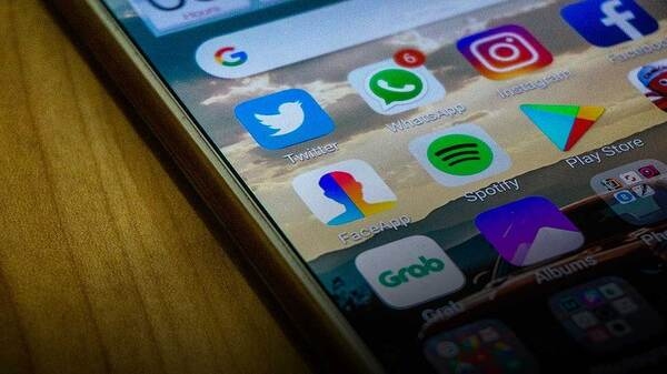 Smartphone users are preferring iOS more than Android, know why? Smartphone users are preferring iOS more than Android, know why?