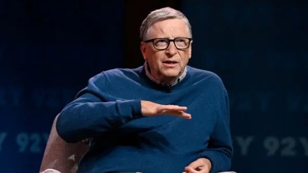 iPhone नहीं बल्कि इस कंपनी का स्मार्टफोन इस्तेमाल करते हैं माइक्रोसॉफ्ट के मालिक बिल गेट्स iPhone नहीं बल्कि इस कंपनी का स्मार्टफोन इस्तेमाल करते हैं माइक्रोसॉफ्ट के मालिक बिल गेट्स