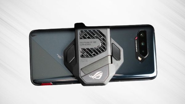 Asus ROG Phone 6 के स्पेक्स हुए लीक, Snapdragon 8+ Gen 1 के साथ होगा लॉन्च Asus ROG Phone 6 के स्पेक्स हुए लीक, Snapdragon 8+ Gen 1 के साथ होगा लॉन्च