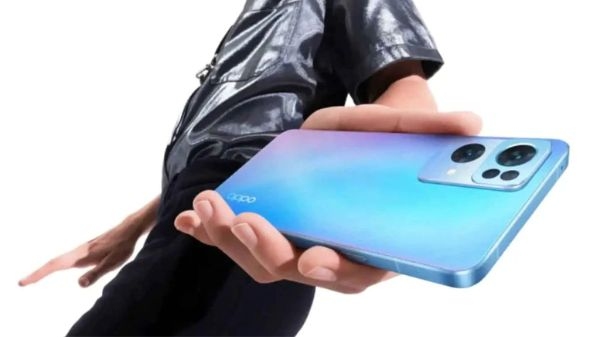 Oppo का यह धाकड़ स्मार्टफोन हुआ लॉन्च, पानी में भी नहीं होगा खराब Oppo का यह धाकड़ स्मार्टफोन हुआ लॉन्च, पानी में भी नहीं होगा खराब