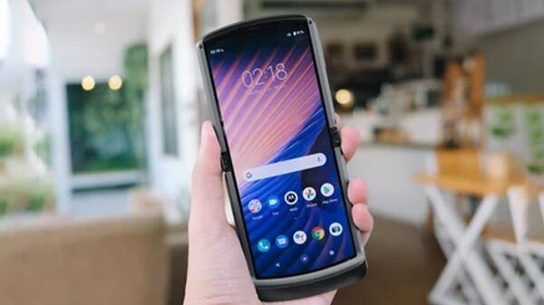 Motorola is going to launch its stylish foldable smartphone on this day Motorola is going to launch its stylish foldable smartphone on this day