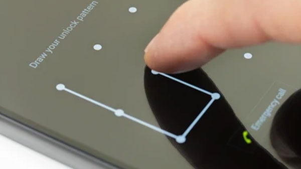 2- Keep screen lock on your phone